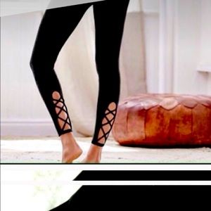 PINK VICTORIA SECRET CRISSCROSS LEGGINGS! Grey! Worn only once!